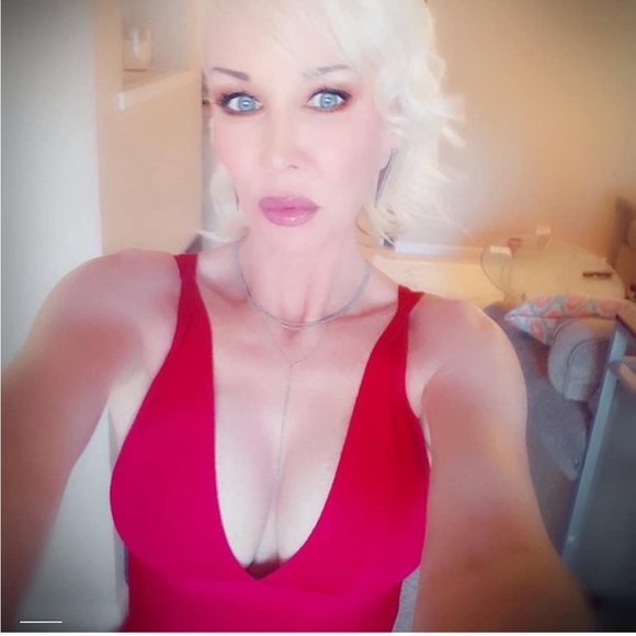 Herve Leger - Picture 3 of 3